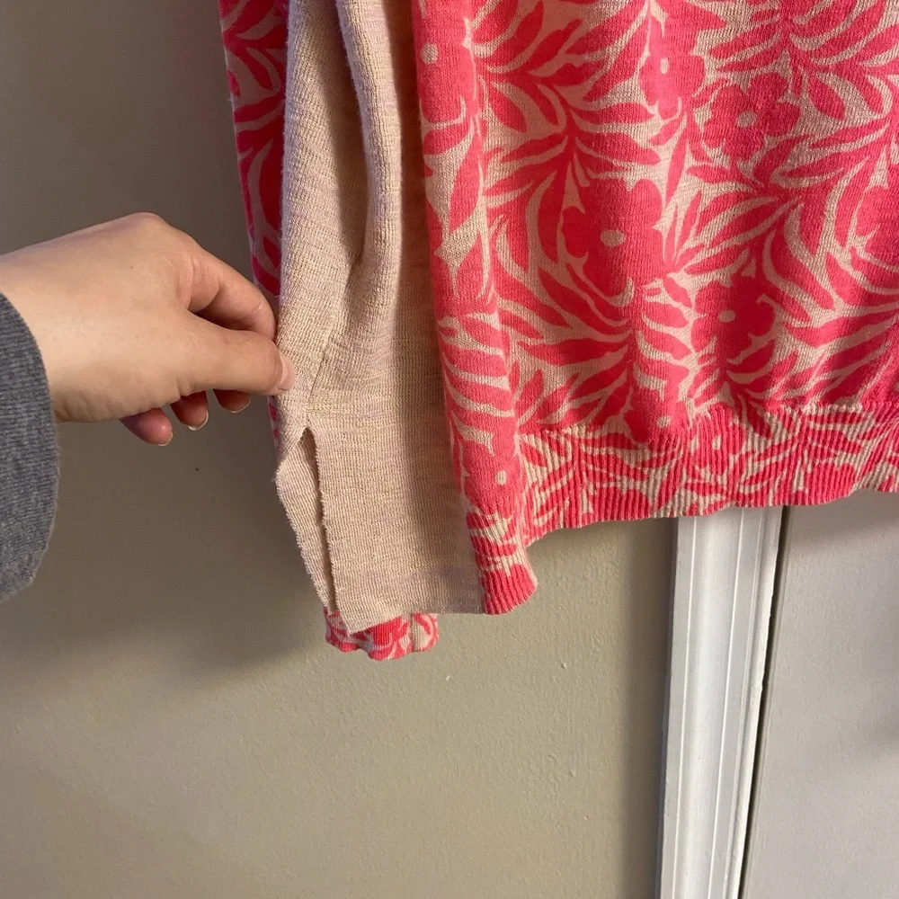 J. Crew Coral Pink Floral Crewneck Sweater with Cream Contrast XL